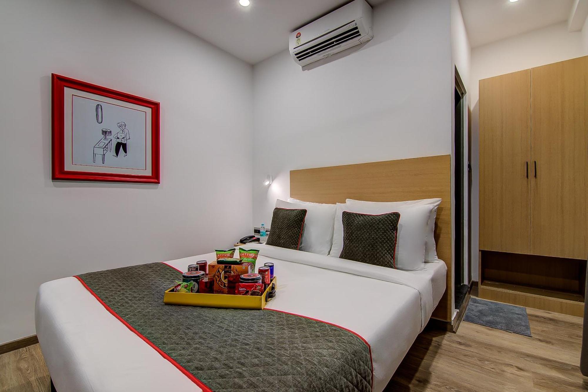 Super Townhouse Global Village Tech Park Near Kengeri Bus Terminal Metro Station Bangalore Exterior foto